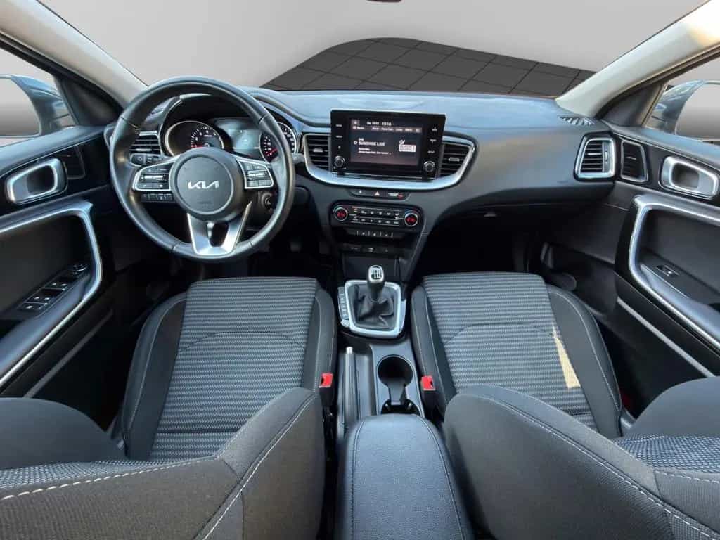 Kia Ceed Vision DAB+ TEMP KAMERA SHZ PDC 04/2022-photo-17