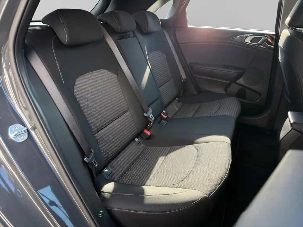 Kia Ceed Vision DAB+ TEMP KAMERA SHZ PDC 04/2022-photo-20