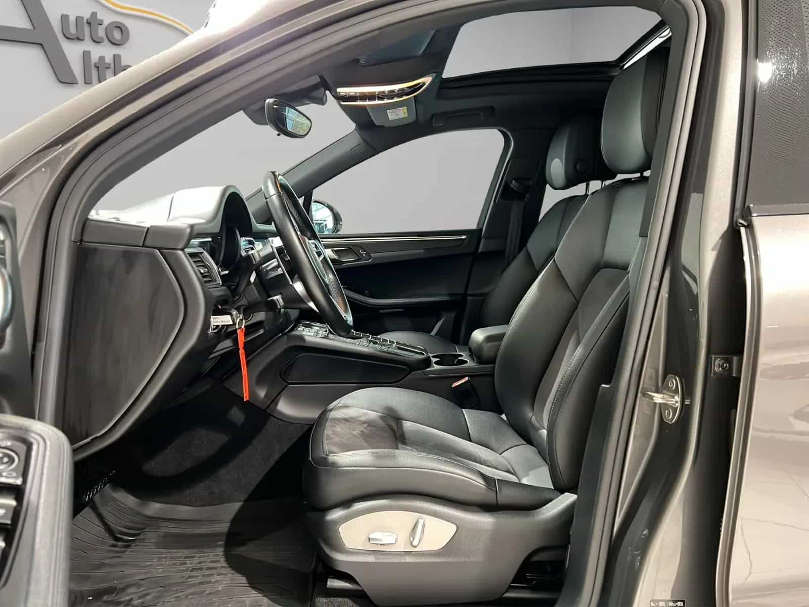 Porsche Macan 05/2018-photo-6