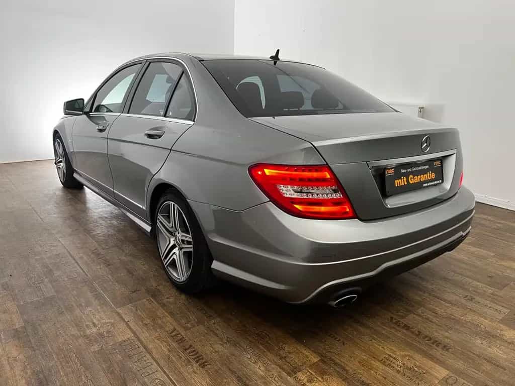 Mercedes-Benz C 200 CDI / AMG-LINE / NUR 67.tKM / 1.HD / 07/2011-photo-2