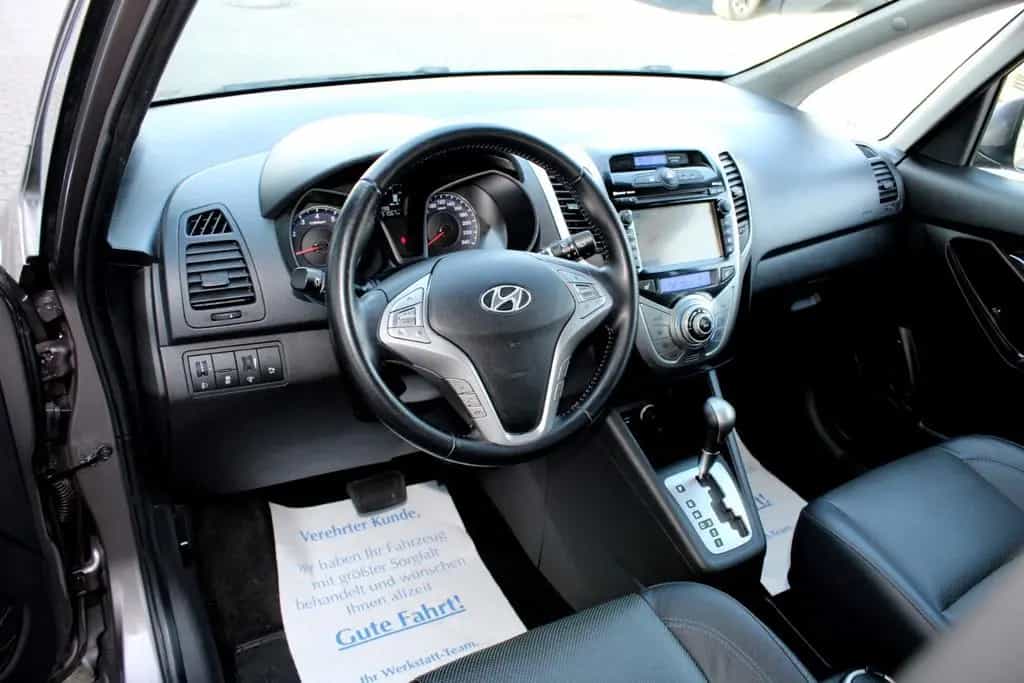 Hyundai ix20 FIFA world Cup Edition 1-Hand Automatik 07/2014-photo-10