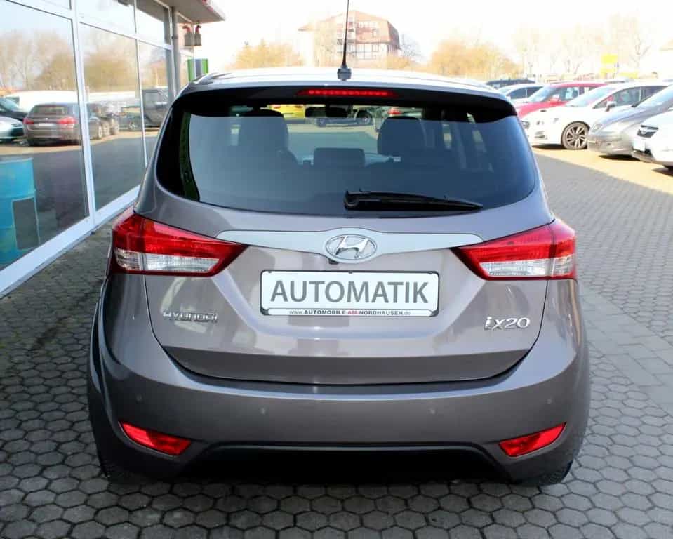 Hyundai ix20 FIFA world Cup Edition 1-Hand Automatik 07/2014-photo-16