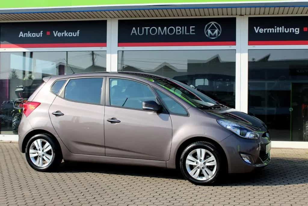 Hyundai ix20 FIFA world Cup Edition 1-Hand Automatik 07/2014-photo-18