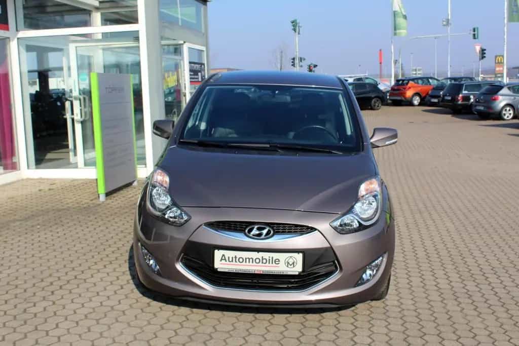Hyundai ix20 FIFA world Cup Edition 1-Hand Automatik 07/2014-photo-2
