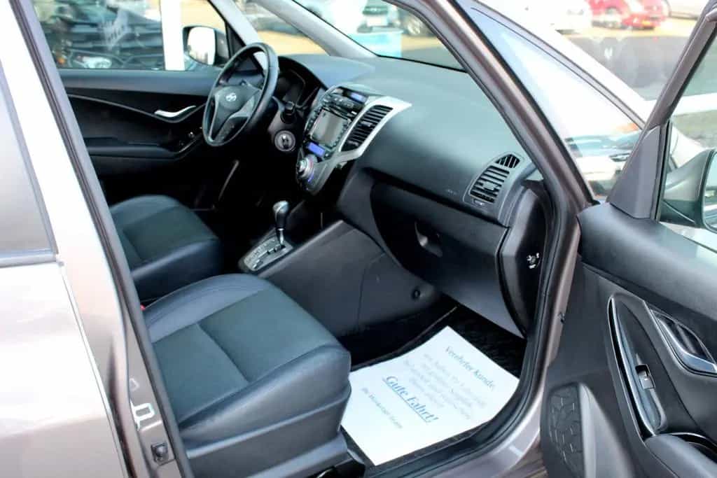 Hyundai ix20 FIFA world Cup Edition 1-Hand Automatik 07/2014-photo-20