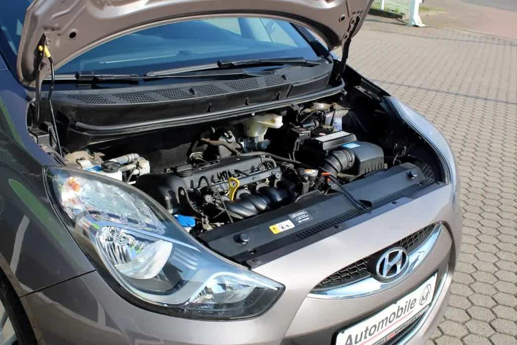 Hyundai ix20 FIFA world Cup Edition 1-Hand Automatik 07/2014-photo-4