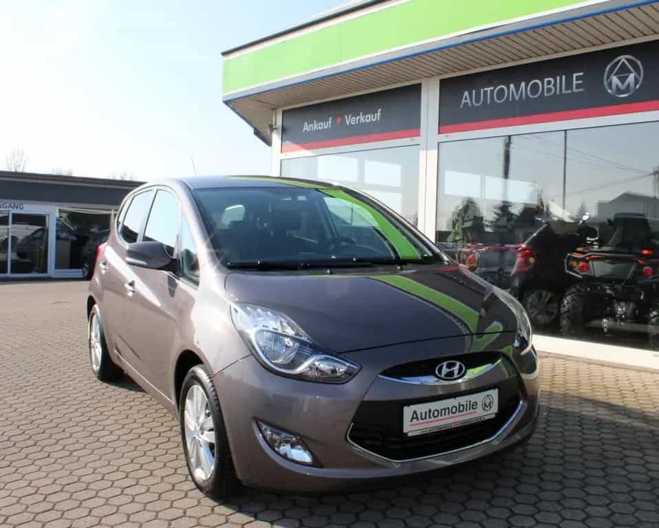 Hyundai ix20 FIFA world Cup Edition 1-Hand Automatik 07/2014-photo-7