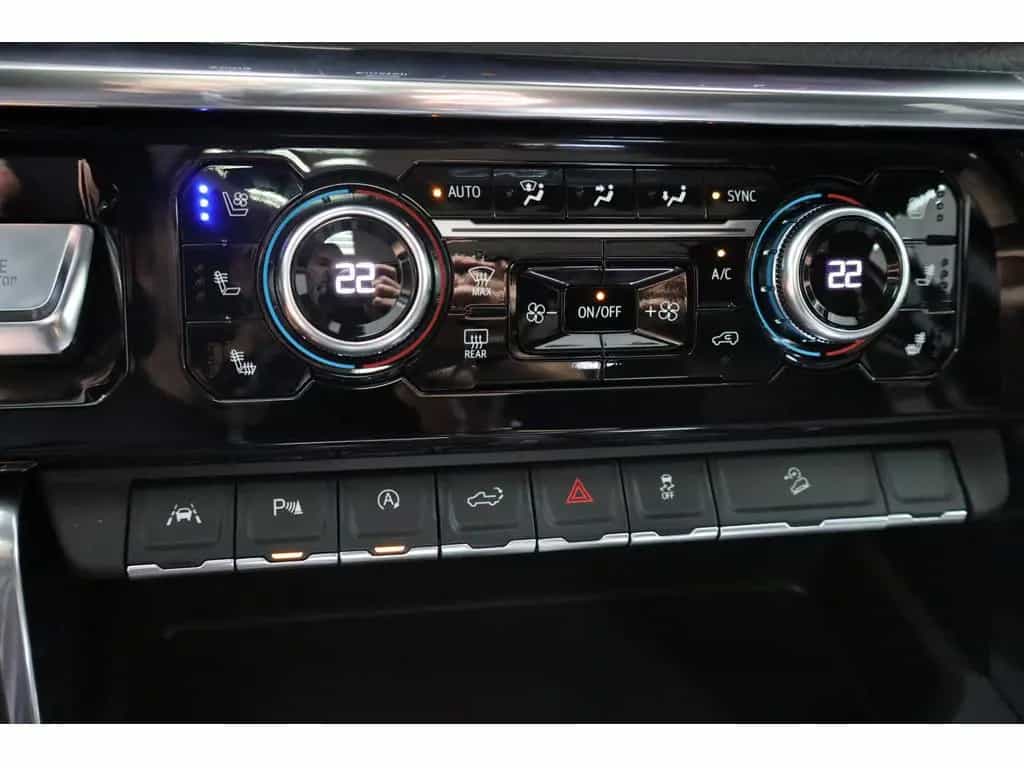 GMC Sierra DENALI 4X4 6.2 V8 2026 3Jahre Garantie LP null-photo-26