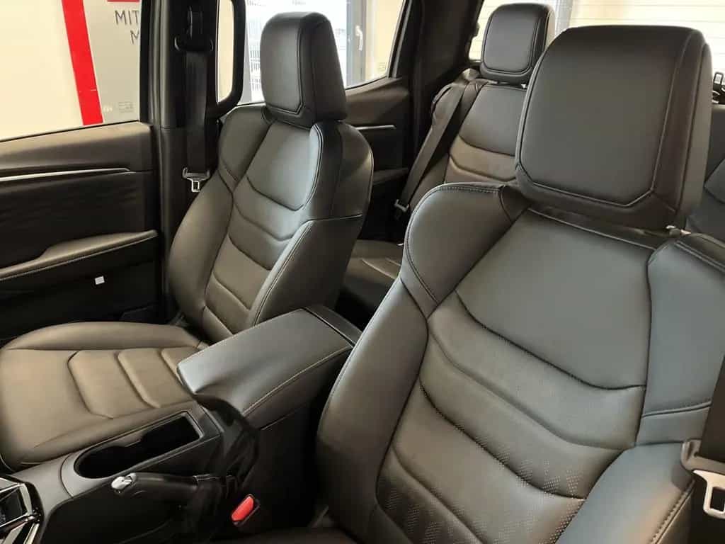 Isuzu D-Max 1.9L DoubleCab 4x4 LSE LED ACC PDC Kamera 10/2025-photo-10