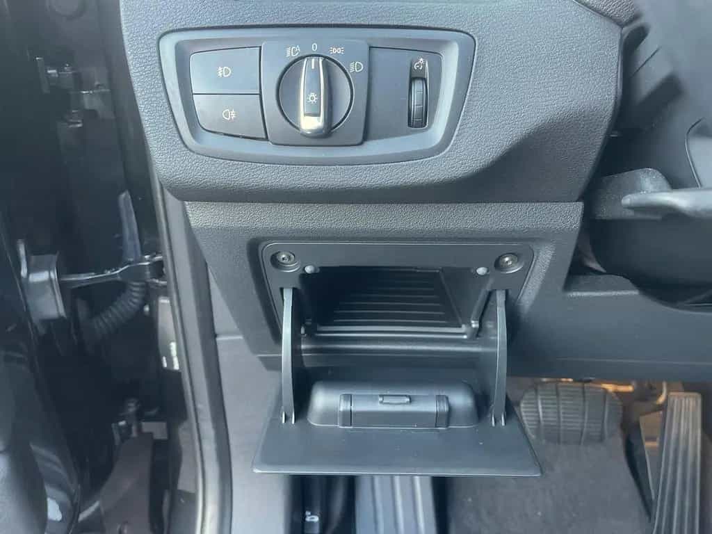 BMW X1 xDrive 25i AUT Sport Line LED HUD PAN NAV RFK 12/2016-photo-21