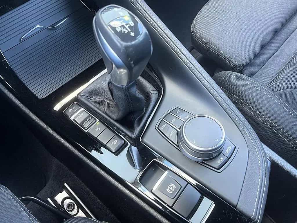 BMW X1 xDrive 25i AUT Sport Line LED HUD PAN NAV RFK 12/2016-photo-31