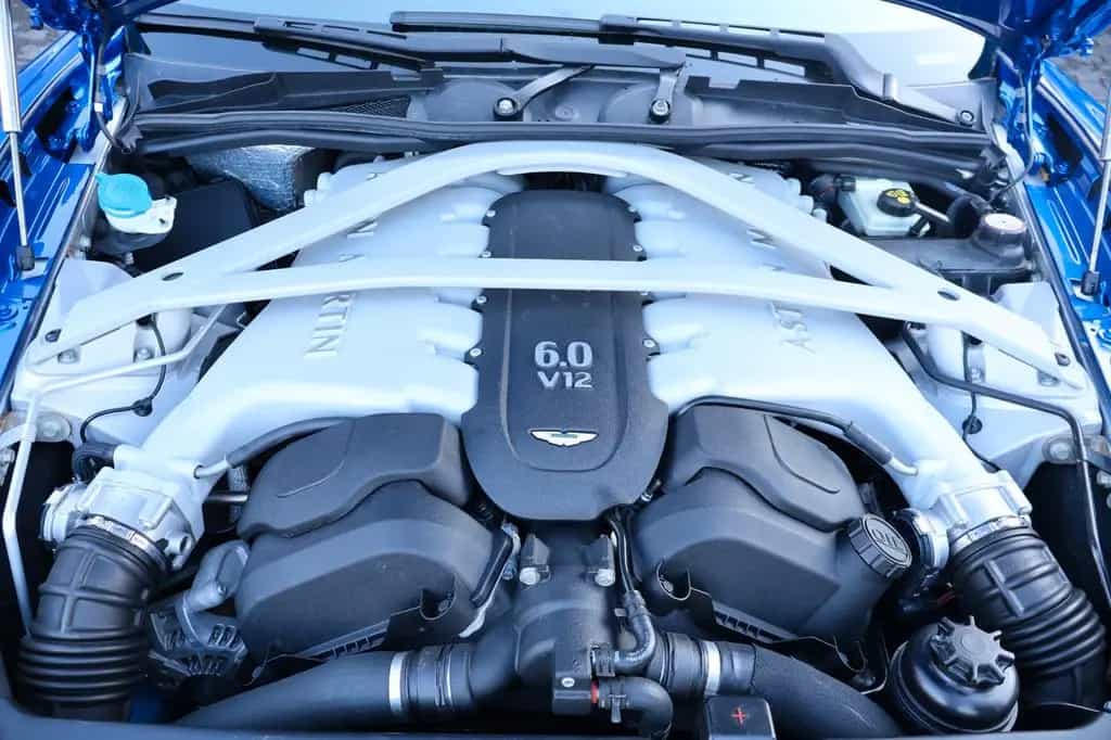 Aston Martin DB9 6.0 VOLANTE V12 CABRIO/RFK/KERAMIK/BI-XENON 07/2015-photo-21