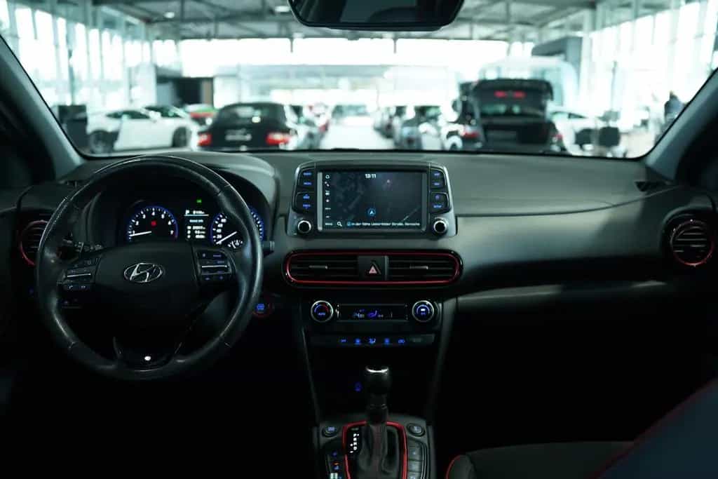 Hyundai KONA Style 4WD 2.Hand *Navi *Technik-Paket *SHZ 02/2019-photo-40