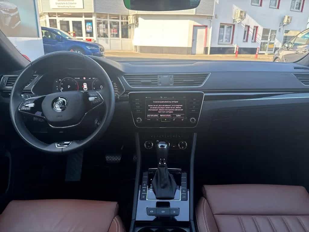 Skoda Superb Combi L&K*AHK-el. klappb*Navi*Leder*Digit 03/2023-photo-4