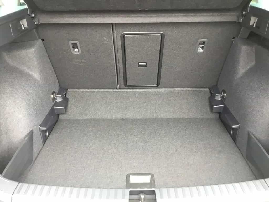 Seat Ateca 2.0 TDI Style DSG+AHK+LED+18"+ACC 01/2026-photo-33