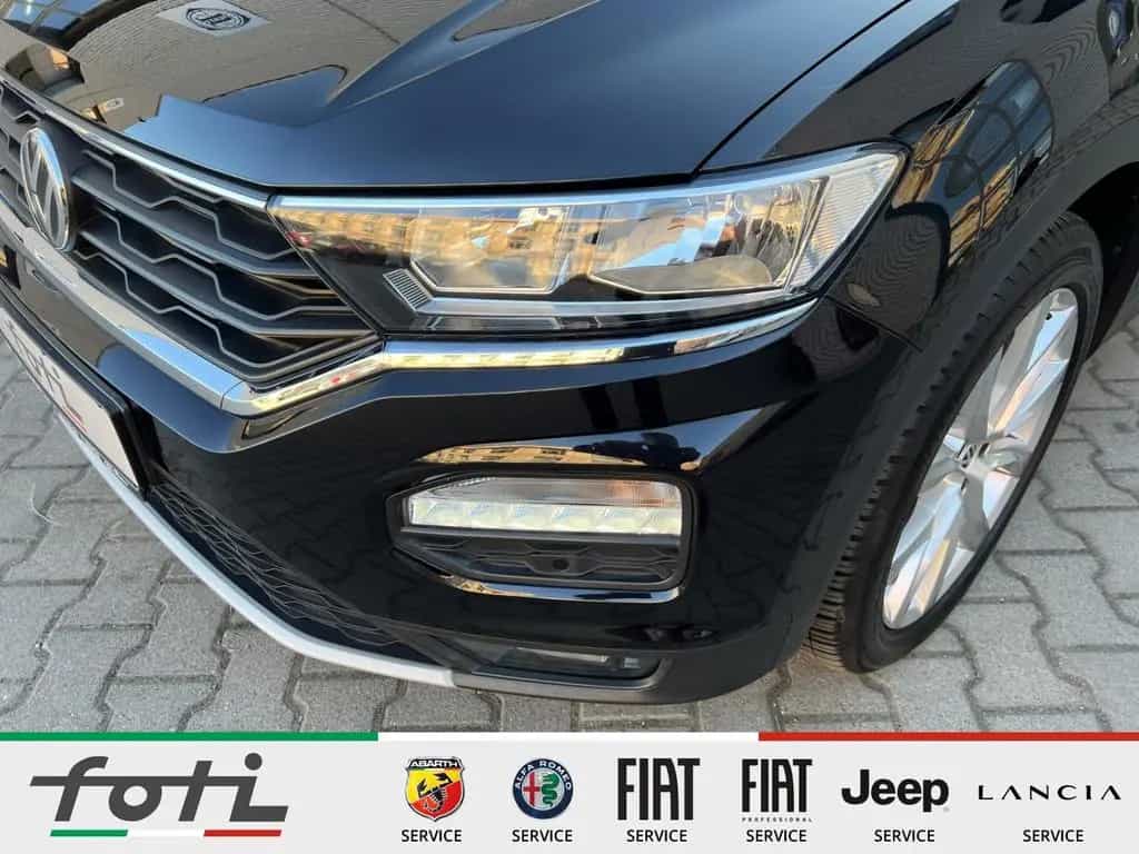Volkswagen T-Roc Sport 1,5 TSI 150PS DSG LED LEDER NAVI 07/2018-photo-1