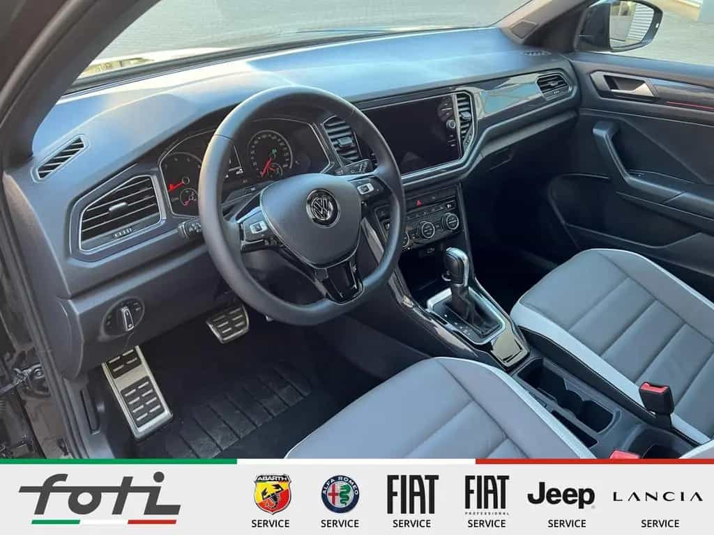 Volkswagen T-Roc Sport 1,5 TSI 150PS DSG LED LEDER NAVI 07/2018-photo-4