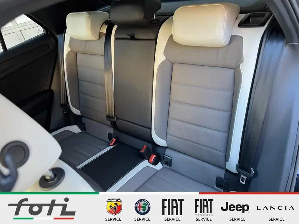 Volkswagen T-Roc Sport 1,5 TSI 150PS DSG LED LEDER NAVI 07/2018-photo-5