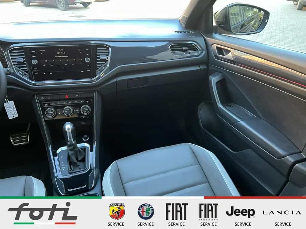 Volkswagen T-Roc Sport 1,5 TSI 150PS DSG LED LEDER NAVI 07/2018-photo-8