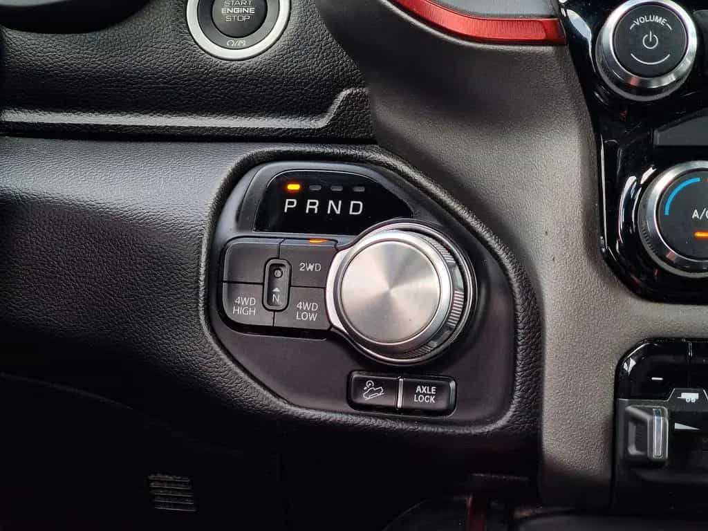 Dodge RAM 1500 5.7 4x4 Rebel LED AHK Kamera PDC 06/2019-photo-24
