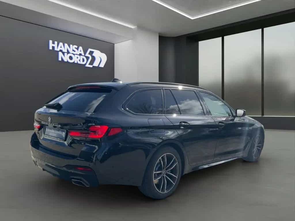 BMW 5 Series 520d T. M-SPORT LED NAVI HUD KAMERA PDC 18" AHK 11/2022-photo-4