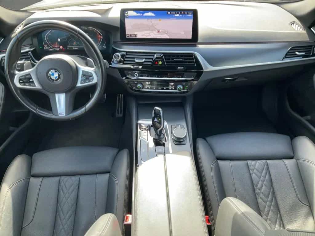 BMW 5 Series 520d T. M-SPORT LED NAVI HUD KAMERA PDC 18" AHK 11/2022-photo-5