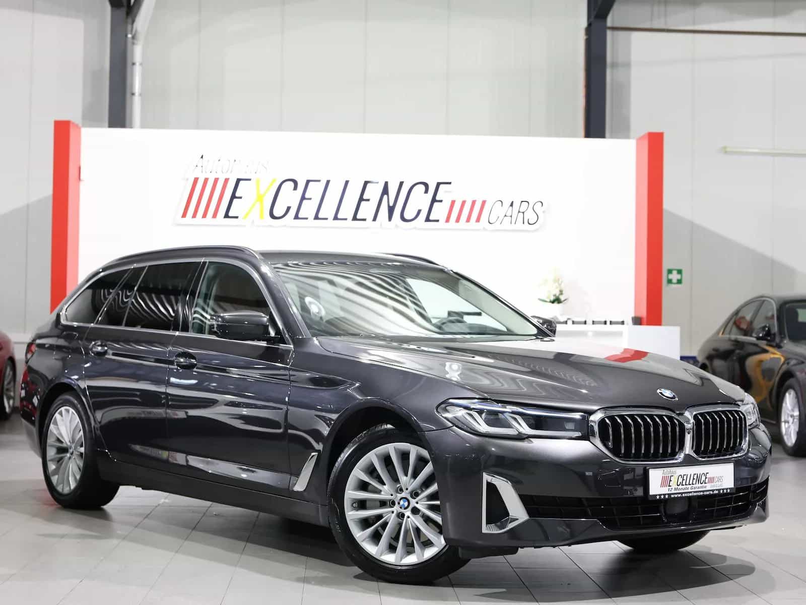 BMW 5 Series 06/2023-photo-0