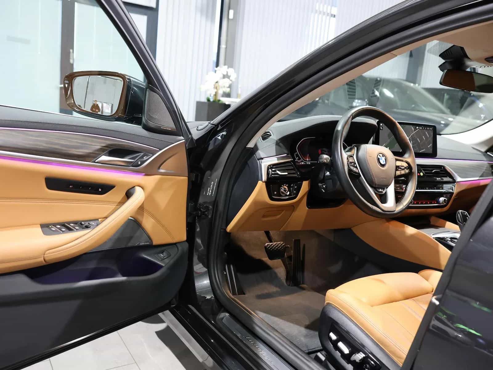 BMW 5 Series 06/2023-photo-14