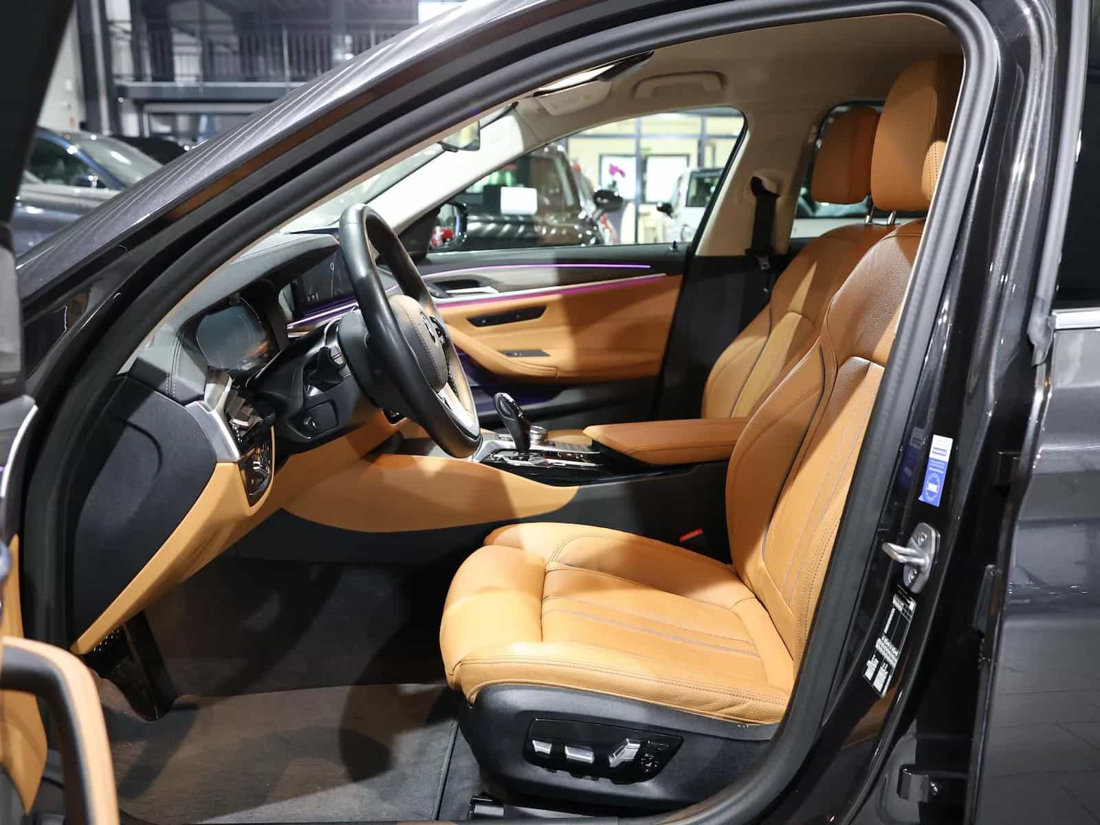 BMW 5 Series 06/2023-photo-15