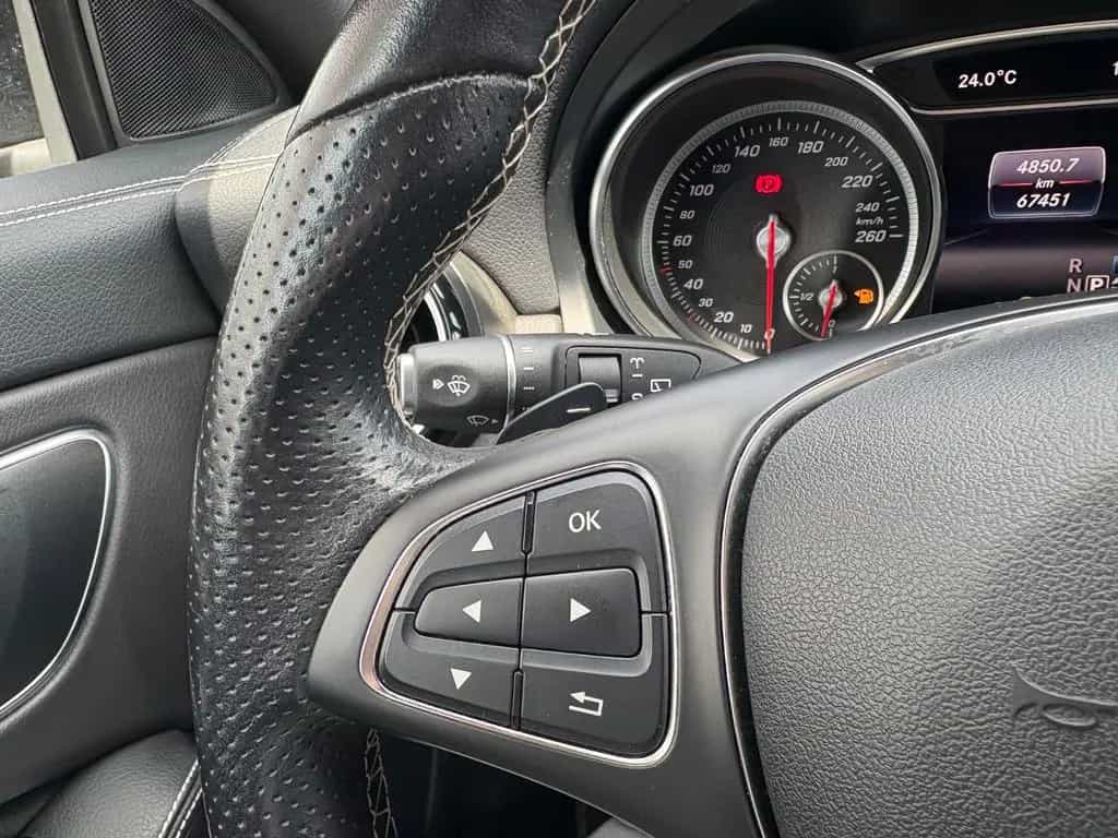 Mercedes-Benz CLA-Class 250 Shooting Brake AMG-Line Kamera PDC Navi 02/2019-photo-17