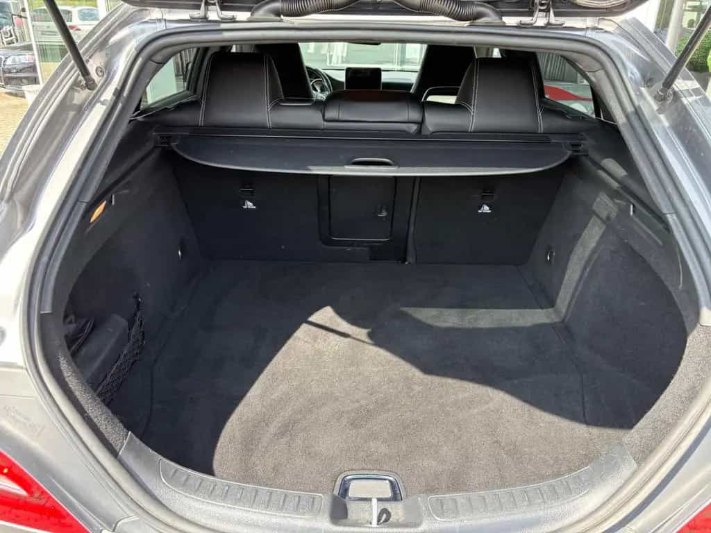 Mercedes-Benz CLA-Class 250 Shooting Brake AMG-Line Kamera PDC Navi 02/2019-photo-7
