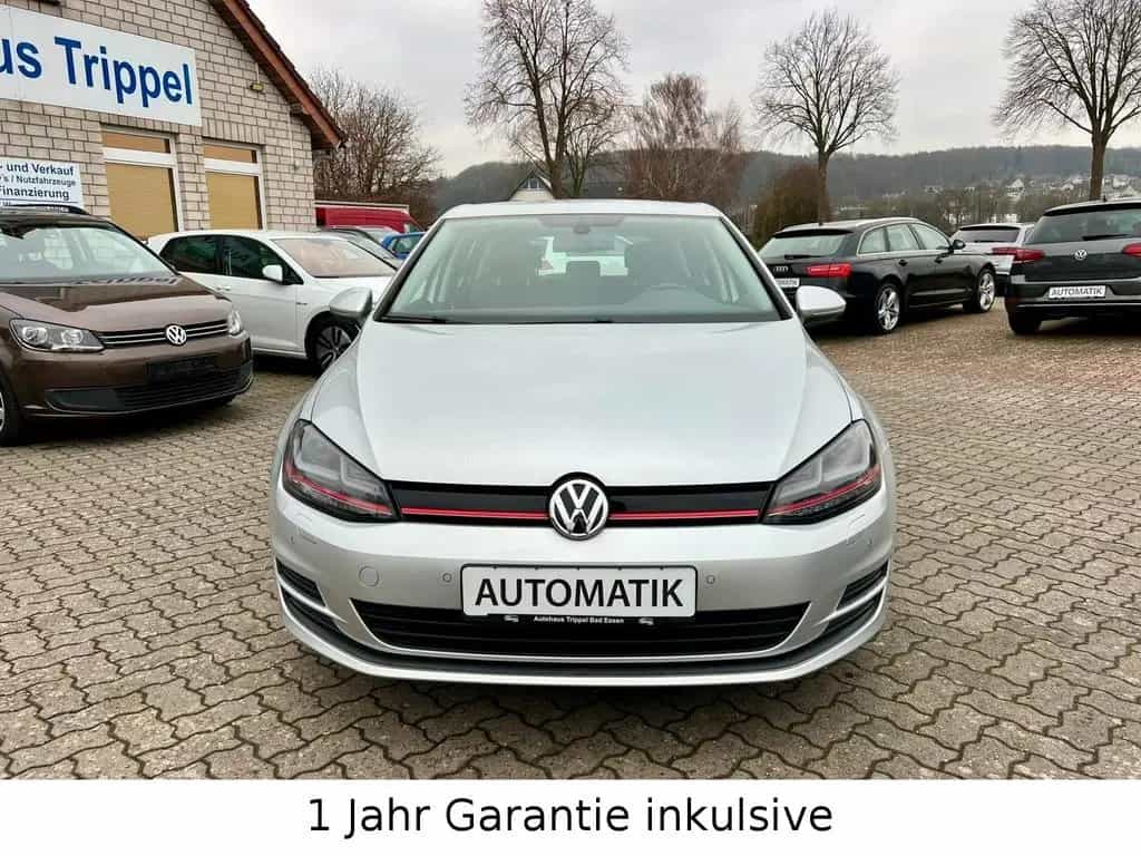 Volkswagen Golf VII AHK schwenkbar Standheizung LED 03/2013-photo-1