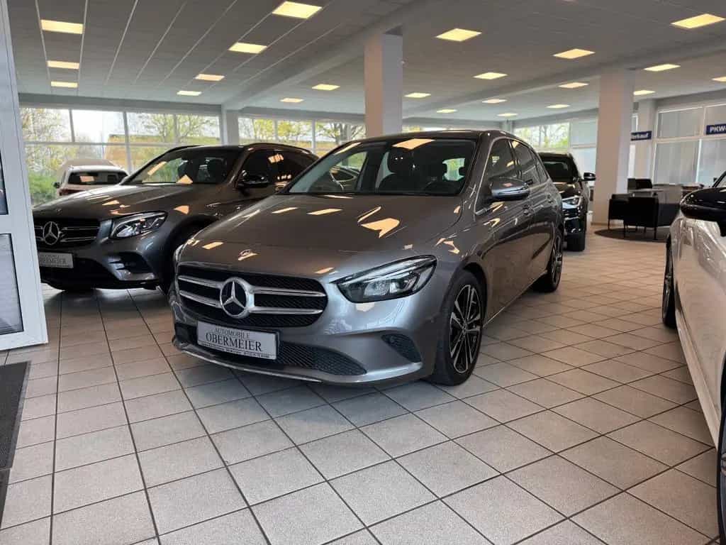 Mercedes-Benz B-Class 180 Prog/Edition19 7G-DCT LED AHK RüKa CarPlay 12/2019-photo-2