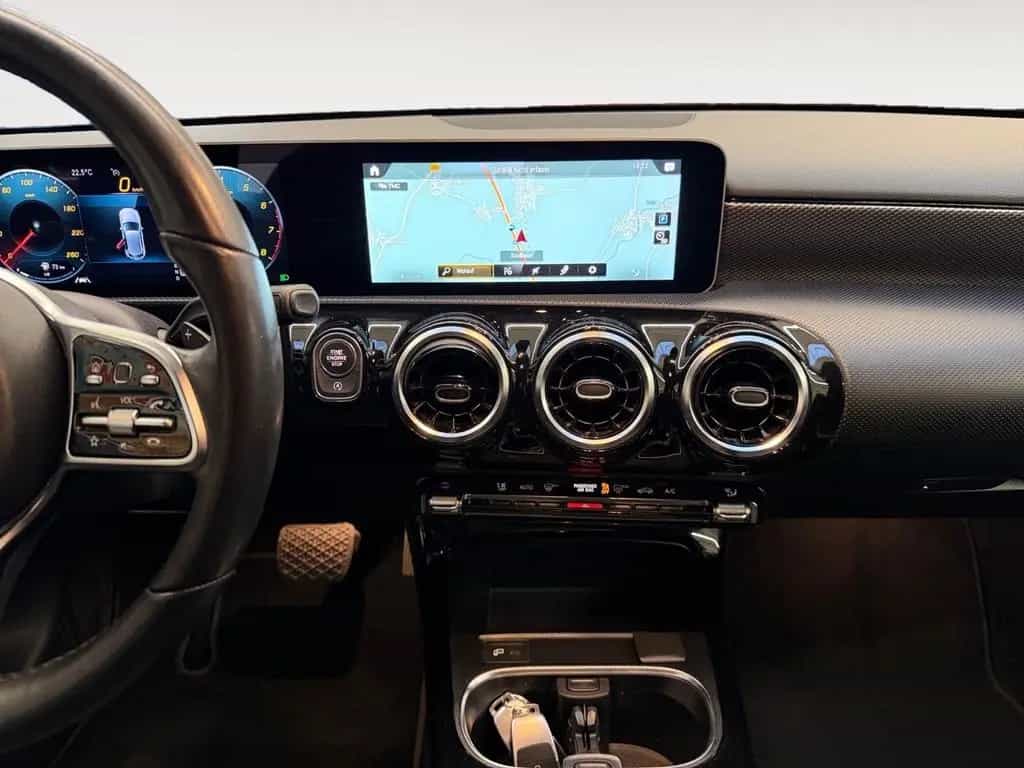 Mercedes-Benz A-Class 220/8Fach/FrontKamera/Navi/Garantie 10/2018-photo-12