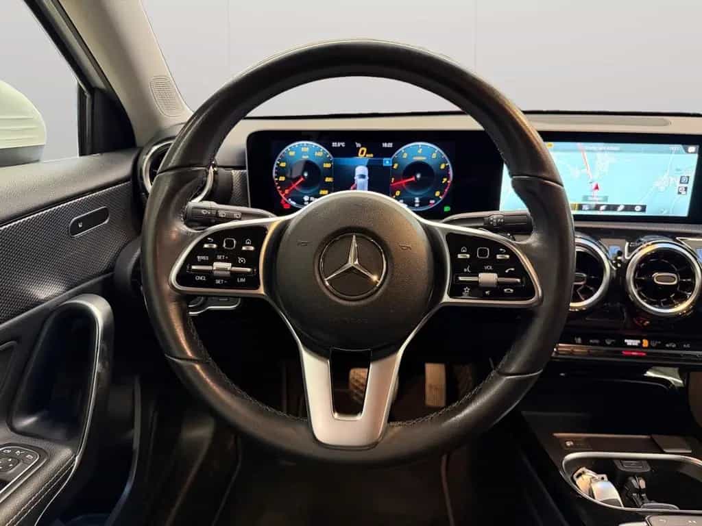 Mercedes-Benz A-Class 220/8Fach/FrontKamera/Navi/Garantie 10/2018-photo-13
