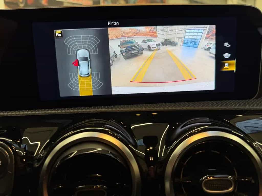 Mercedes-Benz A-Class 220/8Fach/FrontKamera/Navi/Garantie 10/2018-photo-20