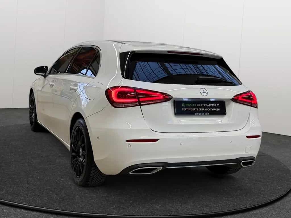 Mercedes-Benz A-Class 220/8Fach/FrontKamera/Navi/Garantie 10/2018-photo-4