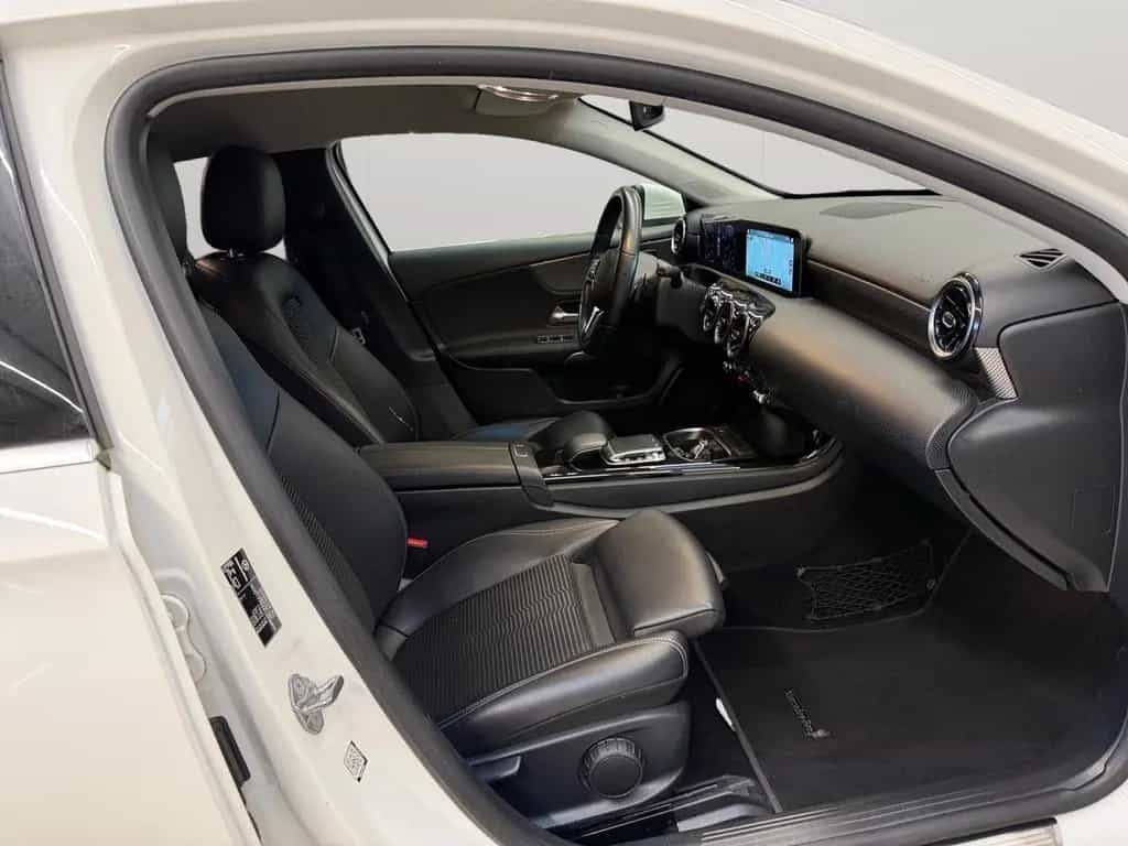 Mercedes-Benz A-Class 220/8Fach/FrontKamera/Navi/Garantie 10/2018-photo-9