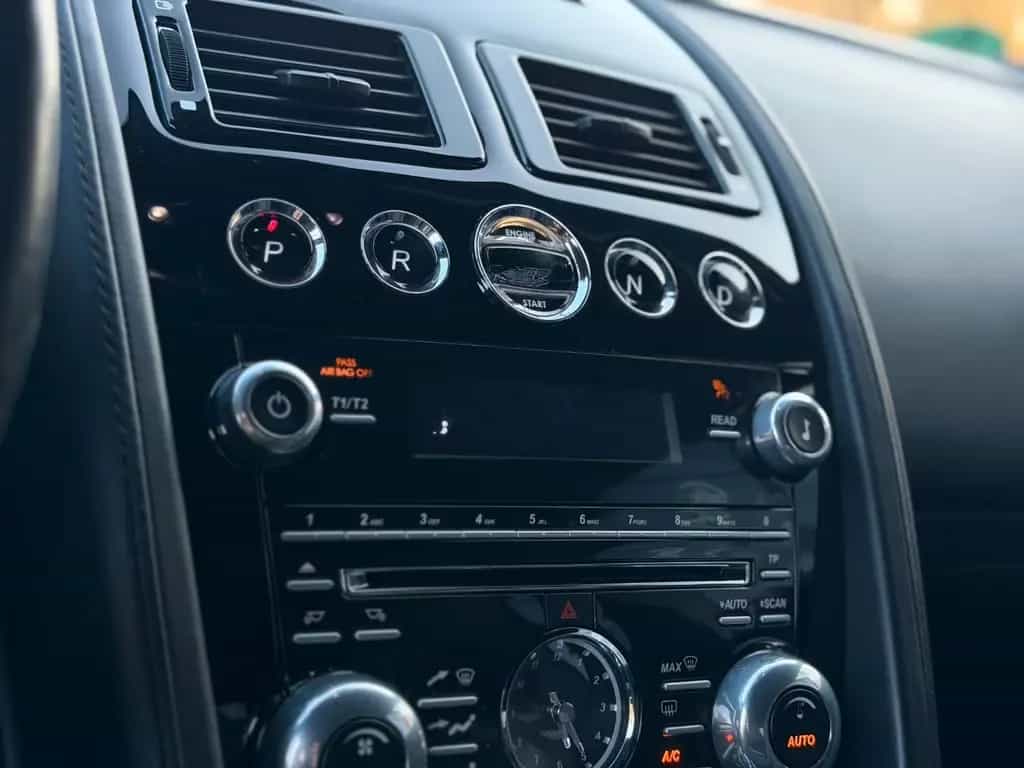 Aston Martin Rapide S Entertainment 05/2016-photo-28