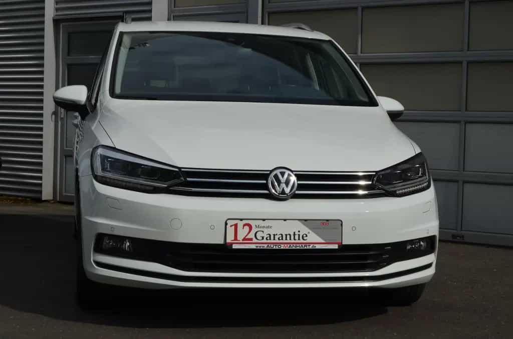 Volkswagen Touran Comfortline*LED*R-Kamrea*ACC*AHK* 02/2020-photo-1
