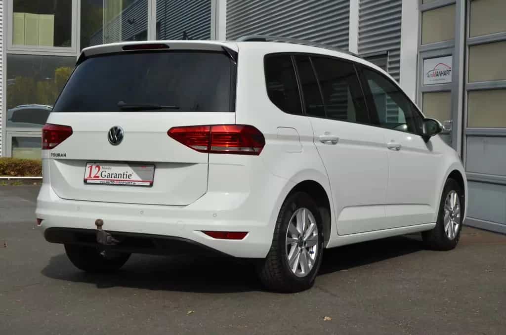 Volkswagen Touran Comfortline*LED*R-Kamrea*ACC*AHK* 02/2020-photo-5