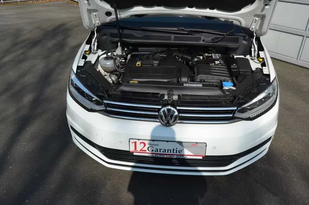 Volkswagen Touran Comfortline*LED*R-Kamrea*ACC*AHK* 02/2020-photo-6