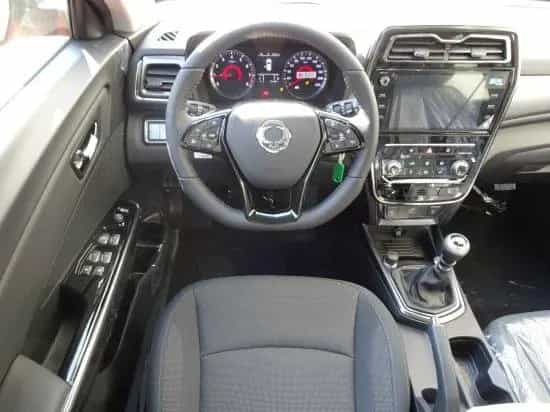 Ssangyong Tivoli 1,5 T-GDI Turbo 2WD MT Fizz Navi DAB RKam 01/2023-photo-3