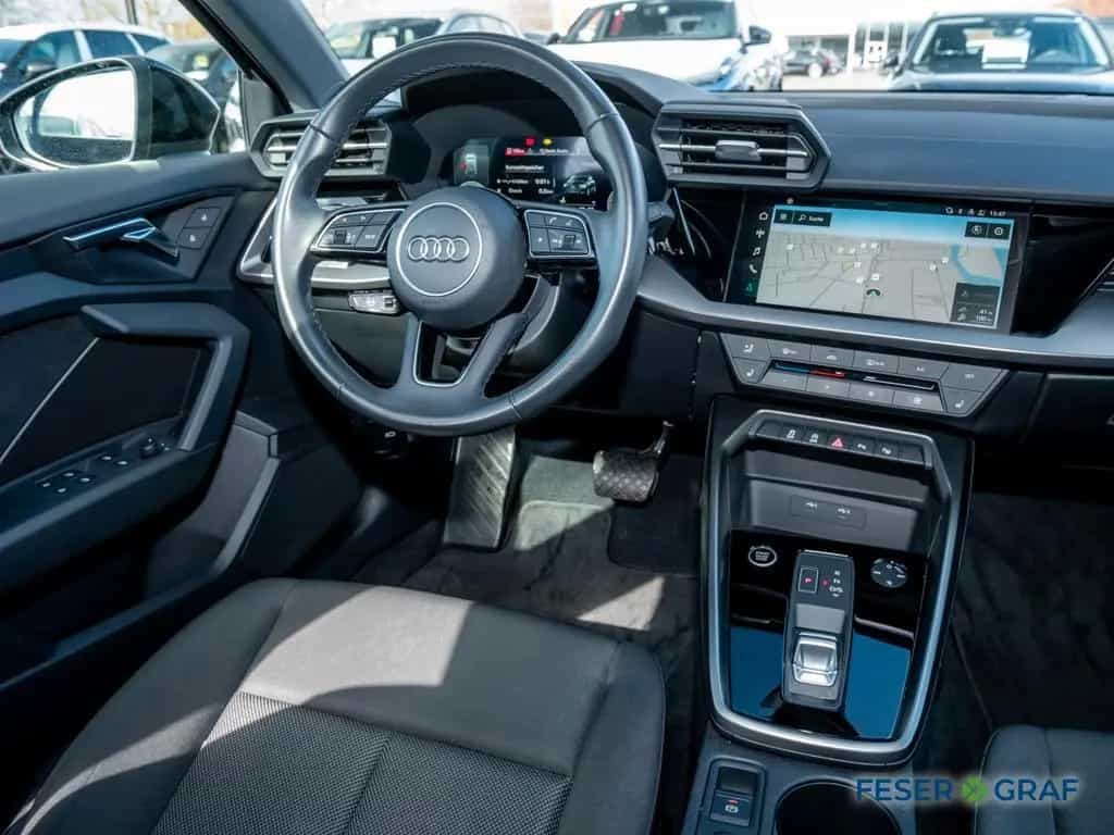 Audi A3 35TFSI S tronic LED/ACC/Navi+/CarPlay/PDC+ 03/2023-photo-4