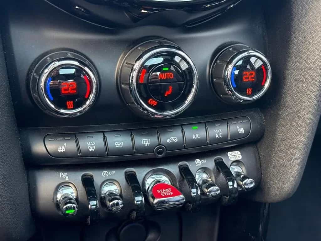MINI John Cooper Works Aut.,Pano,LED,NAVI,Keyless Bluetooth Vollleder 12/2019-photo-13