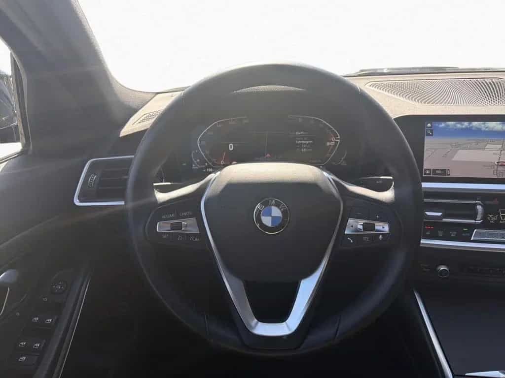 BMW 3 Series 320d Aut. Sport Line LiCoPro GSD RFK SpoSi HiFi 02/2022-photo-12