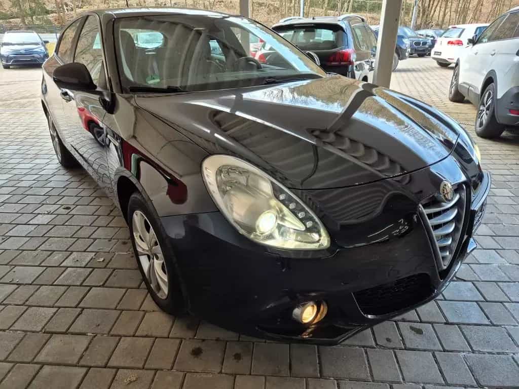 Alfa Romeo Giulietta Turismo*2. Hd*PDC*wenig KM 04/2015-photo-2