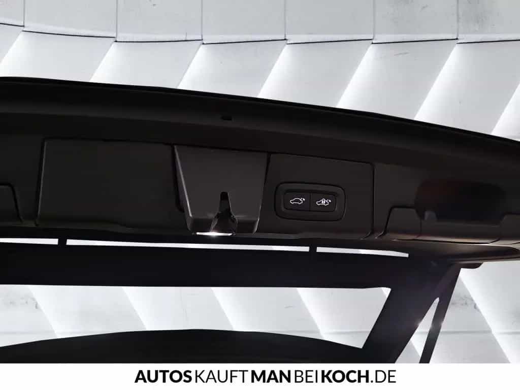 Volvo XC60 B4 D Plus Dark ACC BLIS V-LED 4xSHz MEM HK 02/2024-photo-16