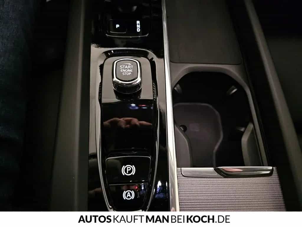 Volvo XC60 B4 D Plus Dark ACC BLIS V-LED 4xSHz MEM HK 02/2024-photo-18
