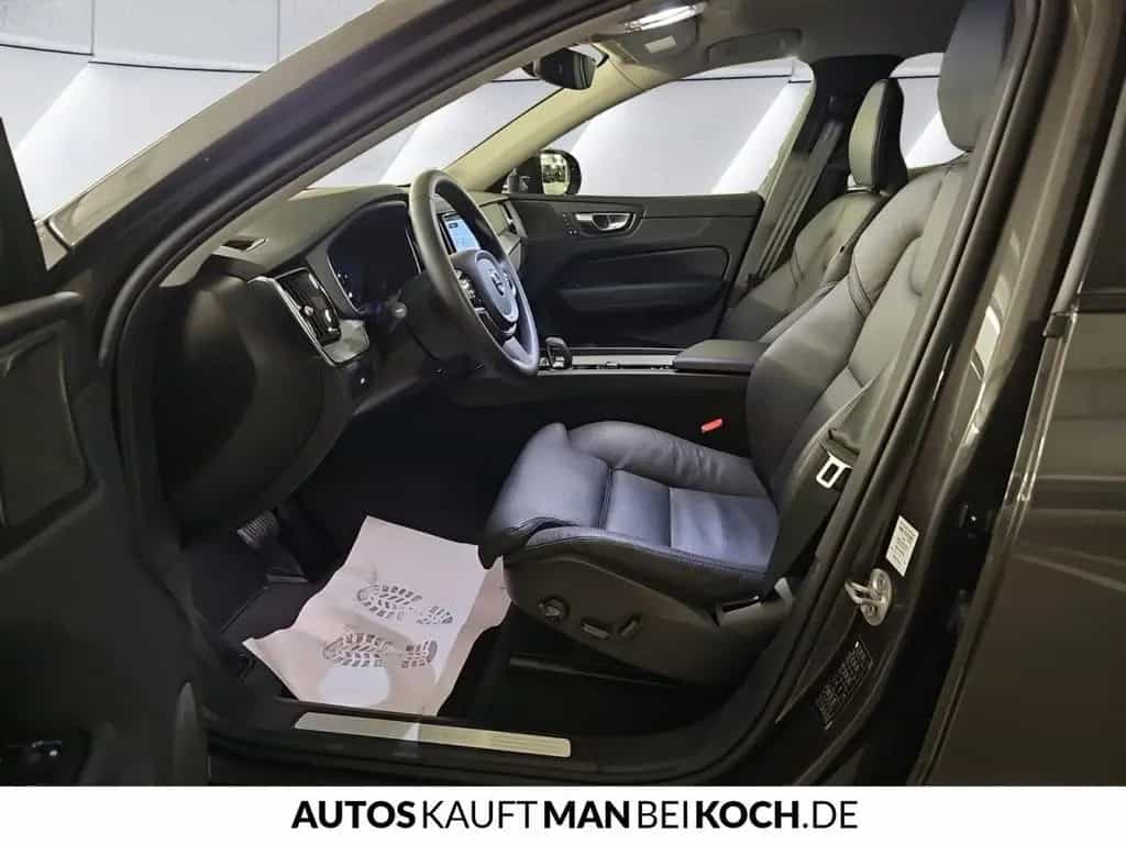 Volvo XC60 B4 D Plus Dark ACC BLIS V-LED 4xSHz MEM HK 02/2024-photo-6